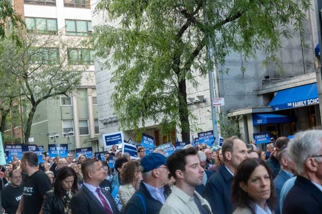 New York, NY- September 23: No More Excuses Rally Against Antisemitism with UJA, Yeshiva University and JCRC to call on world leaders to challenge antisemitism on September 23, 2026 Credit AdMedia USA  - ZUMAa123 20260923_zaa_a123_090 Copyright: xCamaraxPorterx