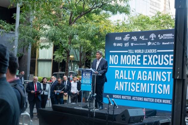 New York, NY- September 23: No More Excuses Rally Against Antisemitism with UJA, Yeshiva University and JCRC to call on world leaders to challenge antisemitism on September 23, 2026 Credit AdMedia USA - ZUMAa123 20260923_zaa_a123_088 Copyright: xCamaraxPorterx