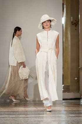 KEQIAO fashion show during the Milan Fashion Week - Womenswear Spring Summer 2027 in Milan, Italy, on 23 September 2026. A model walks the runway at KEQIAO fashion show during the Milan Fashion Week - Womenswear Spring Summer 2027 in Milan, Italy, on 23 September 2026., Credit:Stefano Costantino TTL Stefano Costantino Avalon Italy, Milan  Copyright: xStefanoxCostantinoxTTLx xStefanoxCostantinox xAvalonx 1137645589