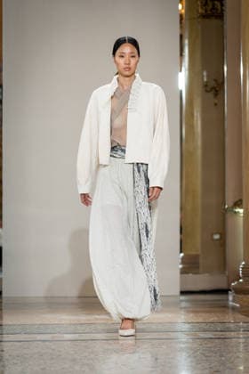 KEQIAO fashion show during the Milan Fashion Week - Womenswear Spring Summer 2027 in Milan, Italy, on 23 September 2026. A model walks the runway at KEQIAO fashion show during the Milan Fashion Week - Womenswear Spring Summer 2027 in Milan, Italy, on 23 September 2026., Credit:Stefano Costantino TTL Stefano Costantino Avalon Italy, Milan  Copyright: xStefanoxCostantinoxTTLx xStefanoxCostantinox xAvalonx 1137645631