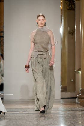 KEQIAO fashion show during the Milan Fashion Week - Womenswear Spring Summer 2027 in Milan, Italy, on 23 September 2026. A model walks the runway at KEQIAO fashion show during the Milan Fashion Week - Womenswear Spring Summer 2027 in Milan, Italy, on 23 September 2026., Credit:Stefano Costantino TTL Stefano Costantino Avalon Italy, Milan  Copyright: xStefanoxCostantinoxTTLx xStefanoxCostantinox xAvalonx 1137645646