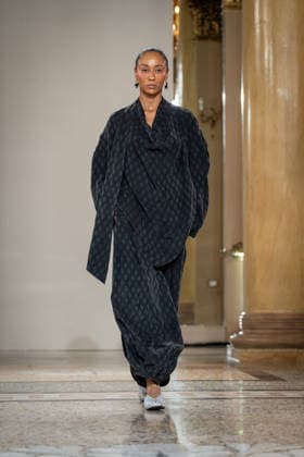 KEQIAO fashion show during the Milan Fashion Week - Womenswear Spring Summer 2027 in Milan, Italy, on 23 September 2026. A model walks the runway at KEQIAO fashion show during the Milan Fashion Week - Womenswear Spring Summer 2027 in Milan, Italy, on 23 September 2026., Credit:Stefano Costantino TTL Stefano Costantino Avalon Italy, Milan  Copyright: xStefanoxCostantinoxTTLx xStefanoxCostantinox xAvalonx 1137646610