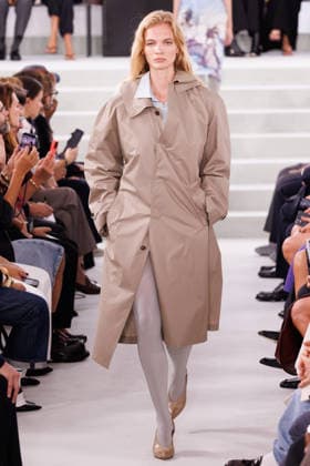 IPA88882602 - Milan, Milan Women™s Fashion Week Spring Summer 2027 - Women™s Fashion, Spring Summer 2027 - Jil Sander fashion show - pictured on the runway: Model.  Copyright: xCinziaxCamelax xx IPA88882602
