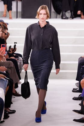 IPA88882466 - Milan, Milan Women™s Fashion Week Spring Summer 2027 - Women™s Fashion, Spring Summer 2027 - Jil Sander fashion show - Model on the runway in the photo.  Copyright: xCinziaxCamelax xx IPA88882466