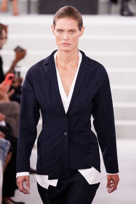 IPA88882530 - Milan, Milan Women™s Fashion Week Spring Summer 2027 - Women™s Fashion, Spring Summer 2027 - Jil Sander fashion show - Pictured on the runway: Model.  Copyright: xCinziaxCamelax xx IPA88882530