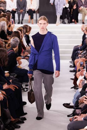 IPA88882663 - Milan, Milan Women™s Fashion Week Spring Summer 2027 - Women™s Fashion, Spring Summer 2027 - Jil Sander fashion show - pictured on the runway: Model.  Copyright: xCinziaxCamelax xx IPA88882663