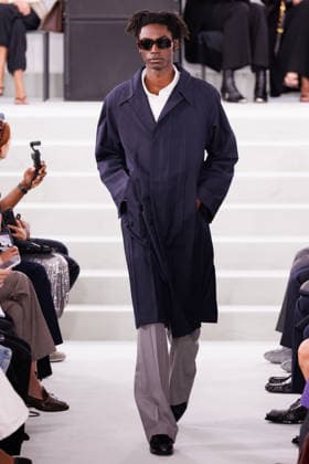 IPA88882676 - Milan, Milan Women™s Fashion Week Spring Summer 2027 - Women™s Fashion, Spring Summer 2027 - Jil Sander fashion show - pictured on the runway: Model.  Copyright: xCinziaxCamelax xx IPA88882676