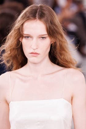 IPA88882684 - Milan, Milan Women™s Fashion Week Spring Summer 2027 - Women™s Fashion, Spring Summer 2027 - Jil Sander fashion show - pictured on the runway: Model.  Copyright: xCinziaxCamelax xx IPA88882684