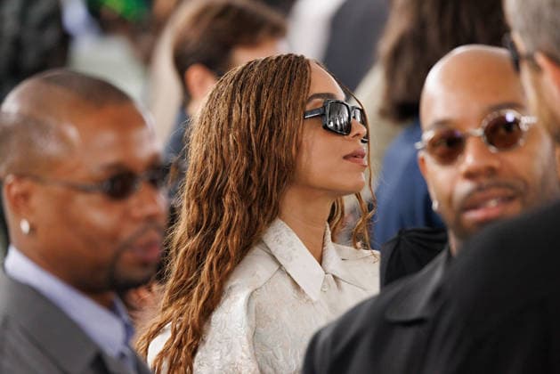 IPA88886618 - Milan, Milan Women™s Fashion Week Spring Summer 2027 - Women™s Fashion, Spring Summer 2027 - Jil Sander fashion show - front row - pictured: a guest.  Copyright: xCinziaxCamelax xx IPA88886618