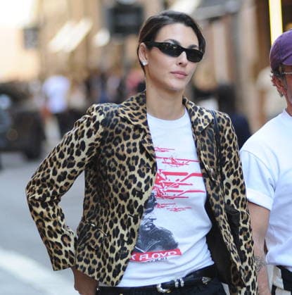 Vittoria Ceretti Strolls Through Downtown Milan With Two Friends Supermodel Vittoria Ceretti strolls through the streets of downtown Milan, Italy on September 23, 2026, accompanied by two friends. Photo by Mimmo Carriero IPA ABACAPRESS.COM Milan Italy  Copyright: xCarrieroxMimmo IPA ABACAx