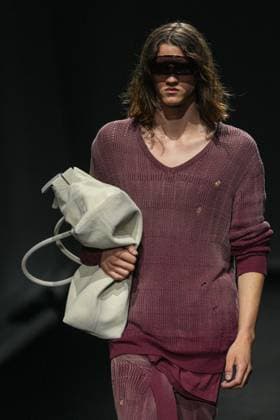 MFW - Maison Margiela Runway Models walk the runway during the Maison Margiela Spring Summer 2027 fashion show at Milan Women s Fashion Week in Milan, Italy on September 23, 2026. Photo by Riccardo Giordano IPA Milan Italy  Copyright: xGiordanoxRiccardo IPA ABACAx