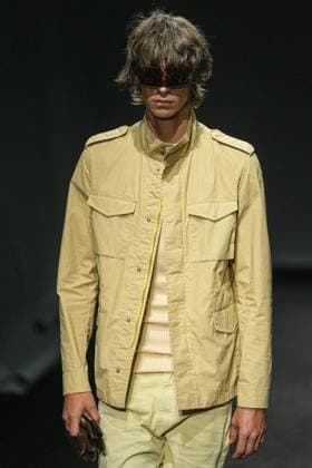 MFW - Maison Margiela Runway Models walk the runway during the Maison Margiela Spring Summer 2027 fashion show at Milan Women s Fashion Week in Milan, Italy on September 23, 2026. Photo by Riccardo Giordano IPA ABACAPRESS.COM Milan Italy  Copyright: xGiordanoxRiccardo IPA ABACAx
