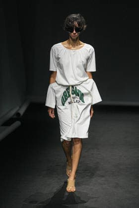 MFW - Maison Margiela Runway Models walk the runway during the Maison Margiela Spring Summer 2027 fashion show at Milan Women s Fashion Week in Milan, Italy on September 23, 2026. Photo by Riccardo Giordano IPA Milan Italy  Copyright: xGiordanoxRiccardo IPA ABACAx