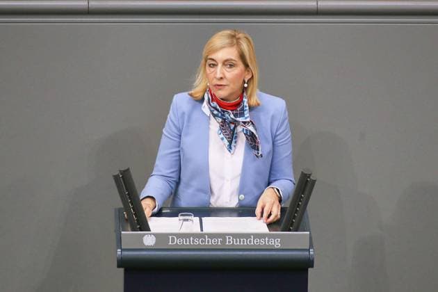 Berlin, Deutschland, 24.09.2026: Deutscher Bundestag: 96. Bundestagssitzung: Kanzleramtsministerin Nina Warken (CDU) Copyright: xdtsxNachrichtenagenturx dts_136193