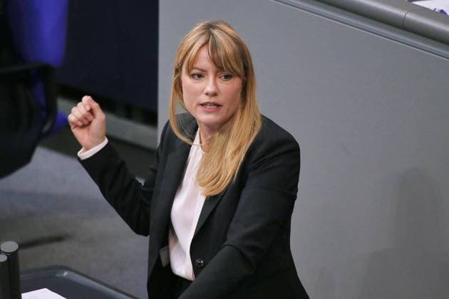 Berlin, Deutschland, 24.09.2026: Deutscher Bundestag: 96. Bundestagssitzung: Clara Bünger, Linke Copyright: xdtsxNachrichtenagenturx dts_136197