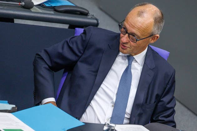 Bundestag Bundeskanzler Friedrich Merz (CDU) im Deutschen Bundestag am 24.09.26 in Berlin. Berlin Berlin Deutschland Bundestag