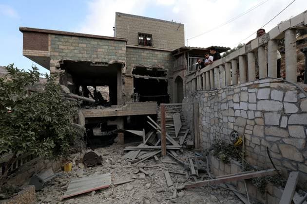 Israeli forces blow up Palestinian prisoner™s home near Nablus BEIT IMRIN, NABLUS, OCCUPIED WEST BANK, SEPTEMBER 24, 2026: Smoke rises after Israeli forces blew up the family home of Palestinian prisoner Dawas Hassoun in the village of Beit Imrin, northwest of Nablus. Israeli authorities accuse Hassoun, who has been detained since March, of carrying out a vehicle-ramming attack on March 21 that killed Israeli settler Yehuda Sherman. Residents were ordered to evacuate the house before the demolition, which also caused damage to neighboring property, according to local sources. NABLUS Palestine, State of Copyright: x xNedalxShtiehx xJNAxPressx