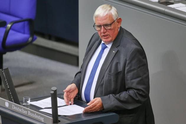 Berlin, Deutschland, 24.09.2026: Deutscher Bundestag: 96. Bundestagssitzung: Karl-Josef Laumann (CDU) hält eine Rede Copyright: xdtsxNachrichtenagenturx dts_136277