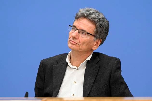 ABB BPK- Dr. Axel Lindner, Leibniz-Institut für Wirtschaftsforschung Halle Thema Vorstellung Gemeinschaftsdiagnose Herbst 2026 der Wirtschaftsforschungsinstitute auf der BPK Berlin Bundespressekonferenz in Berlin am 24.09.2026 Berlin Deutschland