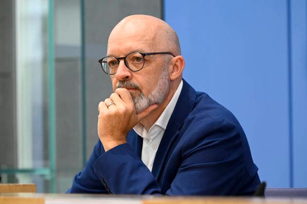 ABB BPK- Prof. Dr. Timo Wollmershaeuser, ifo Institut Leibniz-Institut Wirtschaftsforschung Thema Vorstellung Gemeinschaftsdiagnose Herbst 2026 der Wirtschaftsforschungsinstitute auf der BPK Berlin Bundespressekonferenz in Berlin am 24.09.2026 Berlin Deutschland