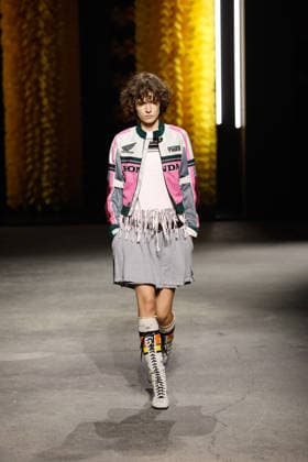 Onitsuka Tiger Spring Summer 2027 Ready-to-Wear Collection fashion show during Milan Fashion Week (MLFW) on September 23, 2026 Onitsuka Tiger Spring Summer 2027 Ready-to-Wear Collection fashion show during Milan Fashion Week (MLFW) on September 23, 2026 Milan, Italy  Copyright: xAgencex xBestimagexAgencex xBestimagex