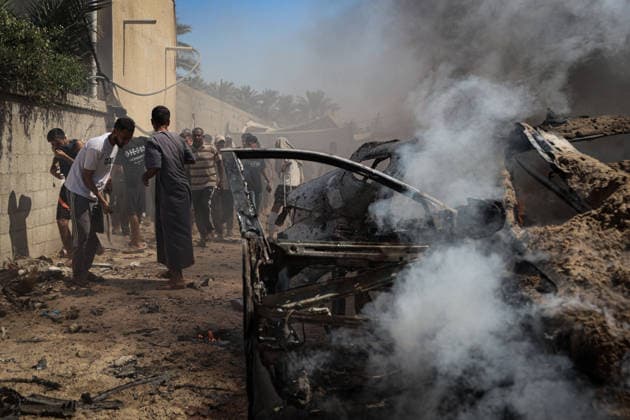 Israeli army targets vehicle in Deir al-Balah DEIR AL-BALAH, GAZA, PALESTINE – SEPTEMBER 24: A vehicle targeted by the Israeli army is seen in the eastern part of Deir al-Balah in Gaza, Palestine, on September 24, 2026. A Palestinian was killed in the attack carried out by an unmanned aerial vehicle (UAV). Palestinians who gathered at the scene after the attack tried to extinguish the fire that broke out in the vehicle. Abdalhkem Abu Riash Anadolu Deir al-Balah Gaza. Editorial use only. Please get in touch for any other usage.  Copyright: x2026xAnadoluxAbdalhkemxAbuxRiashx