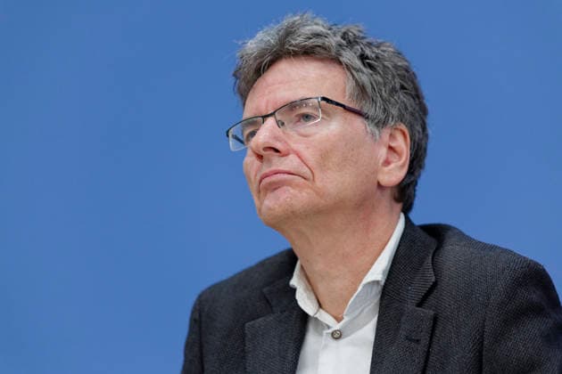Herbst-Diagnose Wirtschaftsforscher 2026-09-24 Deutschland, Berlin Bundespressekonferenz: Die führenden Wirtschaftsforschungsinstitute geben ihre Gemeinschaftsdiagnose Herbst 2026 ab. Im Bild Dr. Axel Lindner, Leibniz-Institut für Wirtschaftsforschung Halle (IWH).