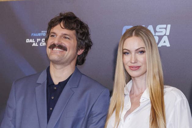 News - Photocall - QUASI VERA Frank Matano and Taylor Mega attend the photocall of the movie QUASI VERA on September 24, 2026 at hotel Sina Bernini Bristol, Rome, Italy Rome Hotel Sina Bernini Bristol Italy Copyright: xEmanuelaxVertollix xLiveMediax LPN_2692192