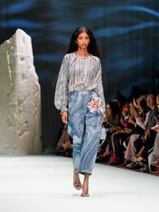 IPA88905265 - Milan, Milan Women™s Fashion Week Spring Summer 2027 - Women™s Fashion, Spring Summer 2027 - Genny fashion show - pictured on the runway: Model.  Copyright: xEmanuelexDexCarlix xEmanuelexDexCarlix IPA88905265