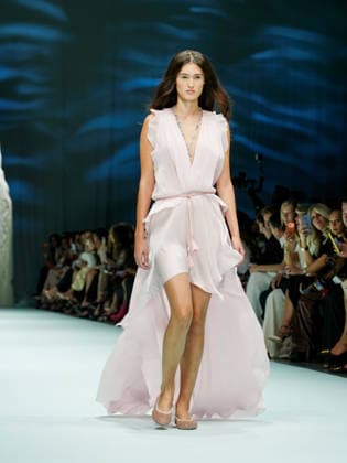 IPA88905350 - Milan, Milan Women™s Fashion Week Spring Summer 2027 - Women™s Fashion, Spring Summer 2027 - Genny fashion show - pictured on the runway: Model.  Copyright: xEmanuelexDexCarlix xEmanuelexDexCarlix IPA88905350