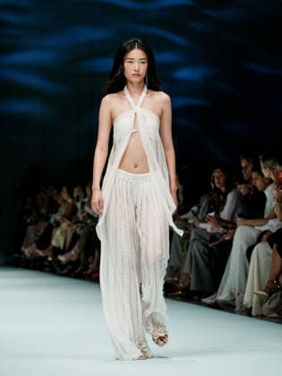 IPA88906627 - Milan, Milan Women™s Fashion Week Spring Summer 2027 - Women™s Fashion, Spring Summer 2027 - Genny fashion show - pictured on the runway: Model.  Copyright: xEmanuelexDexCarlix xEmanuelexDexCarlix IPA88906627