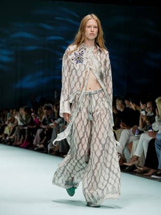 IPA88906650 - Milan, Milan Women™s Fashion Week Spring Summer 2027 - Women™s Fashion, Spring Summer 2027 - Genny fashion show - pictured on the runway: Model.  Copyright: xEmanuelexDexCarlix xEmanuelexDexCarlix IPA88906650
