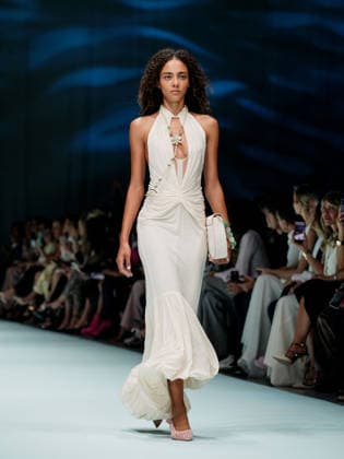 IPA88906652 - Milan, Milan Women™s Fashion Week Spring Summer 2027 - Women™s Fashion, Spring Summer 2027 - Genny fashion show - pictured on the runway: Model.  Copyright: xEmanuelexDexCarlix xEmanuelexDexCarlix IPA88906652