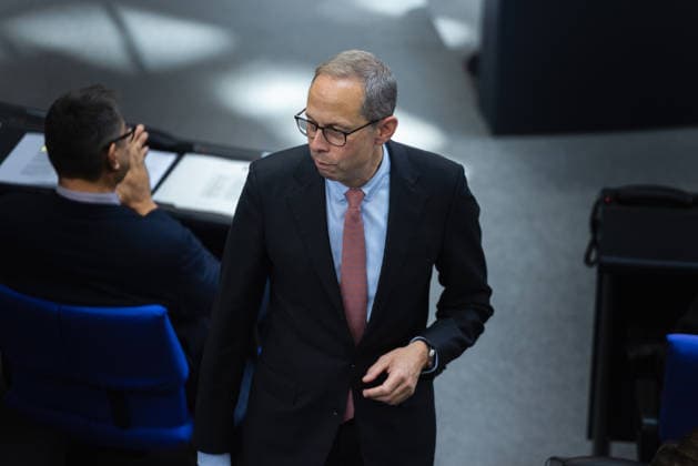 96. Sitzung des Bundestages am 24. September 2026. Deutschland, Berlin am 24. September 2026: Parlamentarischer Geschäftsführer, Dr. Hendrik Hoppenstedt (CDU CSU).