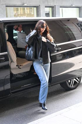 IPA88912797 - Milan, Fashion Week, leaving Palazzo Parigi In the photo: Camila Morrone  Copyright: xManuelexMangiarotti ipa-agency.netx xManuelexMangiarottix IPA88912797