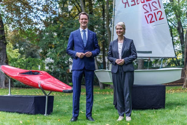 Bewerbung um Olympische und Paralympische Spiele KoelnRheinRuhr Ministerpraesident Hendrik Wuest und Ministerpraesidentin Manuela Schwesig im Rahmen der Bewerbung um Olympische und Paralympische Spiele KoelnRheinRuhr am 24.09.26 in Berlin. Berlin Berlin Deutschland Westwind