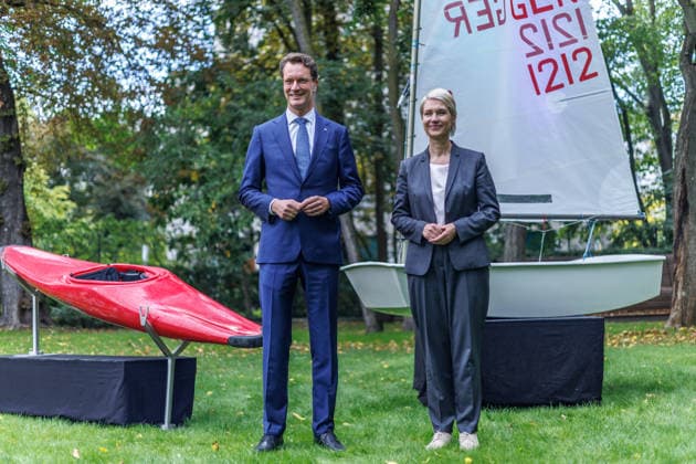 Bewerbung um Olympische und Paralympische Spiele KoelnRheinRuhr Ministerpraesident Hendrik Wuest und Ministerpraesidentin Manuela Schwesig im Rahmen der Bewerbung um Olympische und Paralympische Spiele KoelnRheinRuhr am 24.09.26 in Berlin. Berlin Berlin Deutschland Westwind