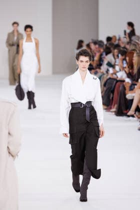 IPA88919658 - Milan, Milan Women™s Fashion Week Spring Summer 2027 - Women™s Fashion, Spring Summer 2027 - Max Mara fashion show - pictured on the runway: Model  Copyright: xCinziaxCamelax xx IPA88919658