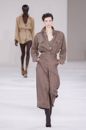 IPA88919667 - Milan, Milan Women™s Fashion Week Spring Summer 2027 - Women™s Fashion, Spring Summer 2027 - Max Mara fashion show - pictured on the runway: Model  Copyright: xCinziaxCamelax xx IPA88919667