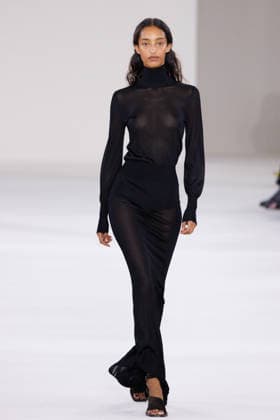 IPA88919689 - Milan, Milan Women™s Fashion Week Spring Summer 2027 - Women™s Fashion, Spring Summer 2027 - Max Mara fashion show - pictured on the runway: Model  Copyright: xCinziaxCamelax xx IPA88919689