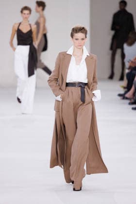 MFW - Max Mara Runway A model walks the runway during the Max Mara fashion show at Milan Women’s Fashion Week Spring Summer 2027 in Milan, Italy on September 24, 2026. Photo by Cinzia Camela IPA ABACAPRESS.COM Milan Italy  Copyright: xIPA ABACAx