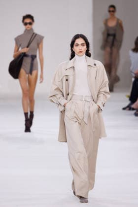MFW - Max Mara Runway A model walks the runway during the Max Mara fashion show at Milan Women’s Fashion Week Spring Summer 2027 in Milan, Italy on September 24, 2026. Photo by Cinzia Camela IPA ABACAPRESS.COM Milan Italy  Copyright: xIPA ABACAx