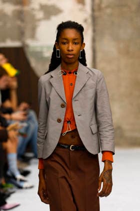Runway at the Marni fashion show during Milan Fashion Week Women s Spring Summer 2027 on September 23, 2026, in Milan, Italy Bestimage Milan, Italy  Copyright: xAgencex xBestimagexAgencex xBestimagex