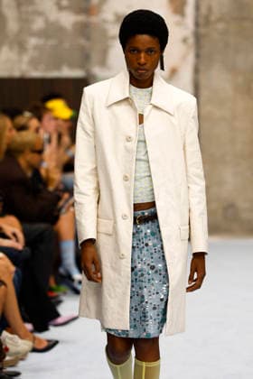 Runway at the Marni fashion show during Milan Fashion Week Women s Spring Summer 2027 on September 23, 2026, in Milan, Italy Bestimage Milan, Italy  Copyright: xAgencex xBestimagexAgencex xBestimagex