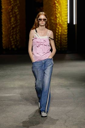 Runway at the Onitsuka Tiger fashion show during Milan Fashion Week Women s Spring Summer 2027 on September 23, 2026, in Milan, Italy Bestimage Milano Italy  Copyright: xAgencex xBestimagexAgencex xBestimagex