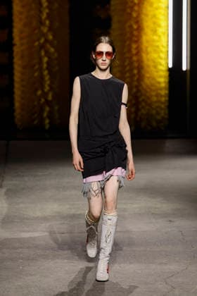 Runway at the Onitsuka Tiger fashion show during Milan Fashion Week Women s Spring Summer 2027 on September 23, 2026, in Milan, Italy Bestimage Milano Italy  Copyright: xAgencex xBestimagexAgencex xBestimagex