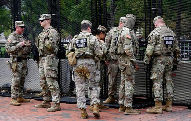 Protesters Demonstrate Against China During Xi Visit In Washington, DC Members of the National Guard are deployed around the White House perimeter to maintain security and monitor demonstrators during Chinese President Xi Jinping s state visit and meeting with President Donald Trumpon September 24, 2026 in Washington, DC. Photo by Olivier Douliery ABACAPRESS.COM Washington DC United States  Copyright: xDoulieryxOlivier ABACAx