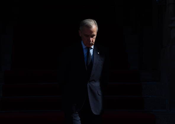 September 24, 2026, Ottawa, On, Canada: Prime Minister Mark Carney waits for Vietnamese General Secretary and President To Lam to arrive on Parliament Hill in Ottawa, Thursday, Sept. 24, 2026. Ottawa Canada  - ZUMAc35_ 20260924_zaf_c35_044 Copyright: xAdrianxWyldx