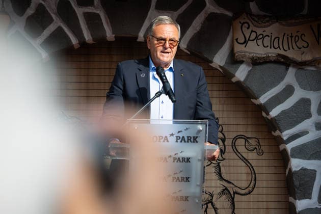 Europa Park, Rust, Schweizer Themenbereich, Walliser Dorf, offizielle Eröffnung des Emil Hüüsli, Emil Steinberger, Emils Bühnenwelt, Ausstellung, Schweizer Künstler, Komiker, Schauspieler, Lebenswerk, Unterhaltung, Kultur, Freizeitpark, neue Attraktion, Tourismus, Symbolfoto Roland Mack, Rust Europa Park Baden-Württemberg Deutschland Copyright: xFINLEYxMÖRCHx