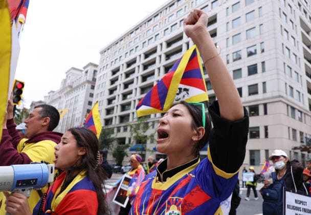 September 24, 2026, Washington, District Of Columbia, USA: Demonstrators from the Free Tibet movement protest against Chinese President Xi Jinping s state visit in Washington, DC, as they march toward the US Capitol on September 24, 2026. President Xi is on a State visit to the United States from September 23 to 25. Washington USA  - ZUMAs337 20260924_znp_s337_004 Copyright: xGentxShkullakux